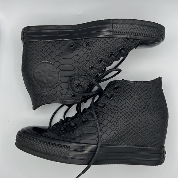 RARE Chuck Taylor All Star Lux Embossed Reptile Mid Top Sneaker Wedges sz7.5 - Picture 6 of 14